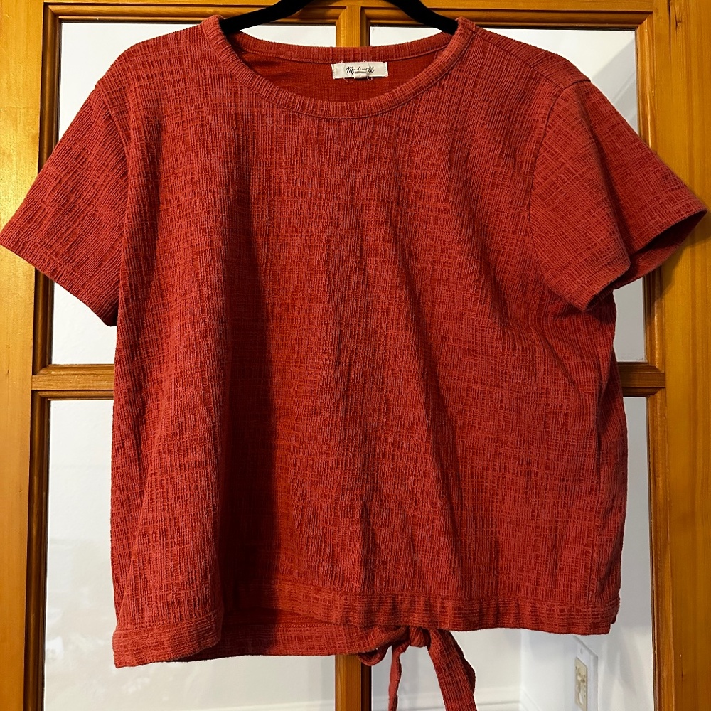 Shortsleeve Tie Back Top